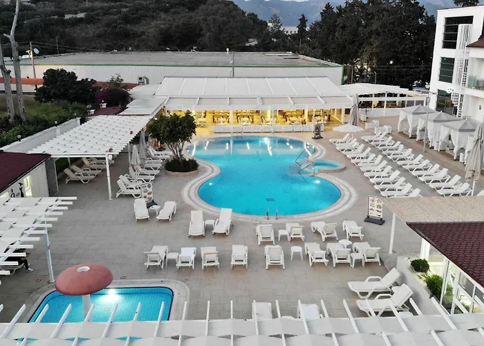 Forum 4* 马尔马里斯