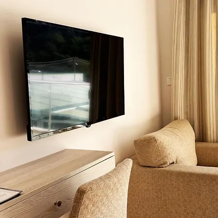 Forum Hotel 4*