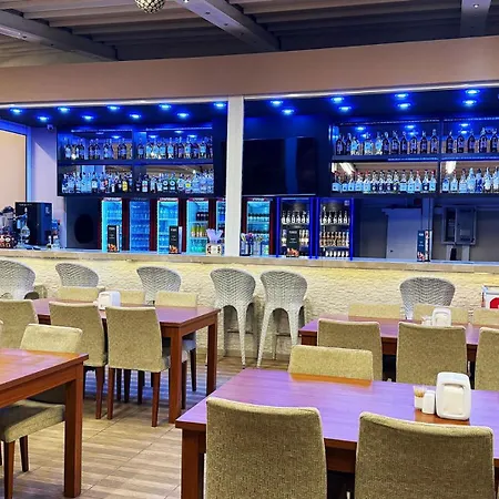 Forum Ξενοδοχείο 4*