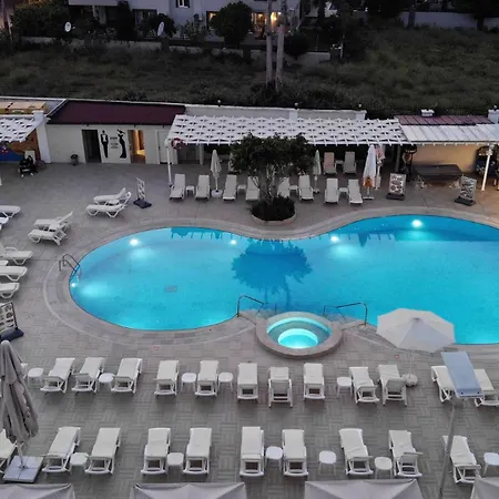 호텔 Forum 말마리스