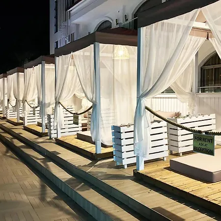 Forum Ξενοδοχείο 4*